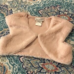 💕 newly added 
Joan Calabrese Soft Pink Faux Fur Vest
